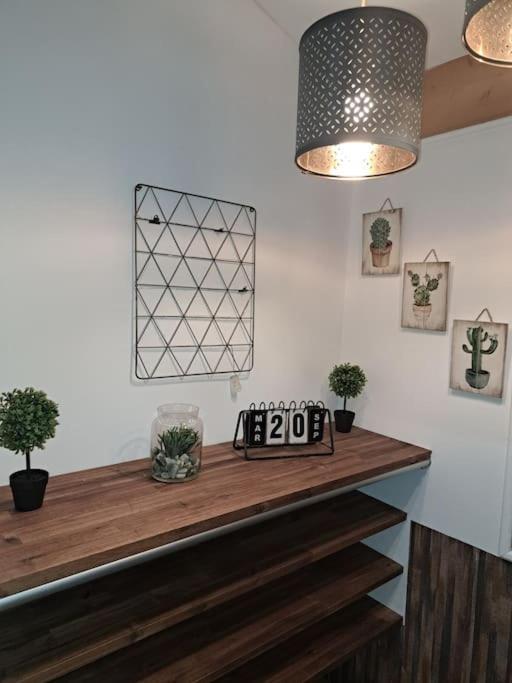 Dans Maison Avec Jardin Et Balcon, Au Calme Apartment