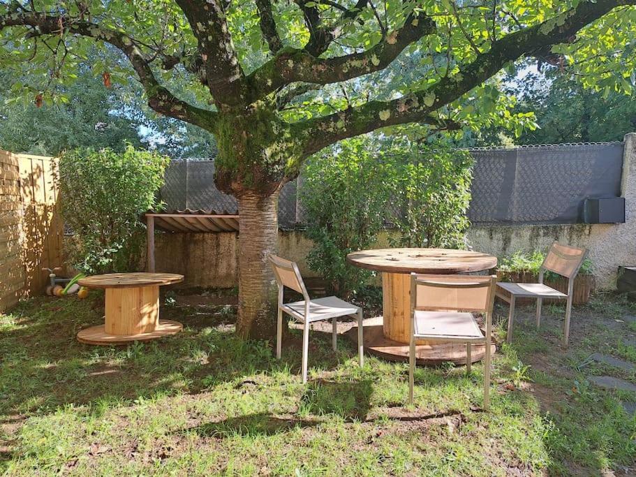 Dans Maison Avec Jardin Et Balcon, Au Calme Sérézin-du-Rhône