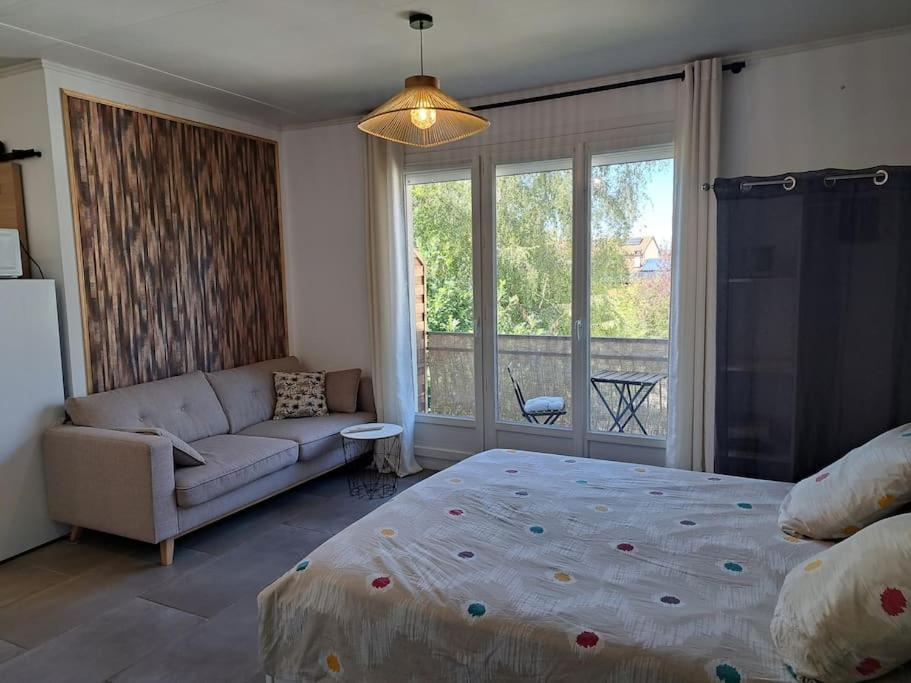 Dans Maison Avec Jardin Et Balcon, Au Calme Apartment Serezin-du-Rhone